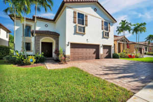 589 SE 35th Ter, Homestead, FL 33033 Sold 03/08/24