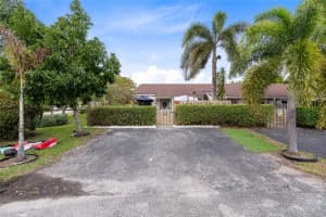 947 NW 52nd St, Deerfield Beach, FL 33064 Sold 04/05/24