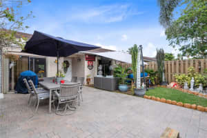 947 NW 52nd St, Deerfield Beach, FL 33064 Sold 04/05/24