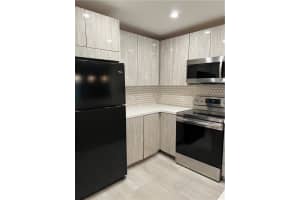 421 SE 10th st 105A, Dania Beach, FL 33004 Sold 05/08/24