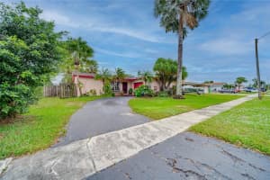 11320 NW 31st Pl, Sunrise, FL 33323 Sold 02/28/24