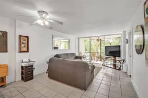 116 Royal Park Dr 3F, Oakland Park, FL 33309 Sold 03/21/24