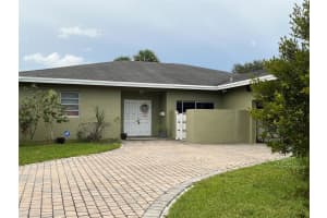 5736 S Bayberry, Tamarac, FL 33319 Sold 04/17/24