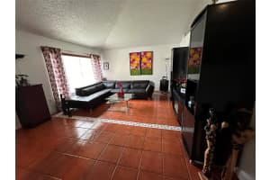 18856 NW 79 Ct, Hialeah, FL 33015 Sold 03/15/24