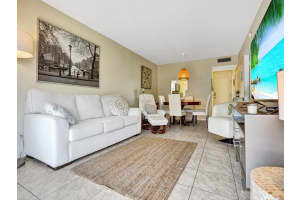 3051 NW 46th Ave 204, Lauderdale Lakes, FL 33313 Sold 09/05/24