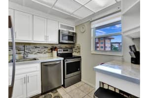 3051 NW 46th Ave 204, Lauderdale Lakes, FL 33313 Sold 09/05/24