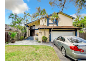 14944 SW 53rd Ln, Miami, FL 33185 Sold 04/15/24