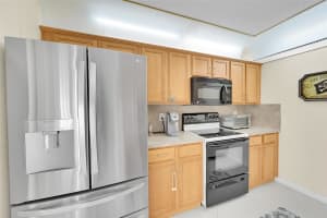 5983 NW 55th Ln 5983, Tamarac, FL 33319 Sold 04/15/24