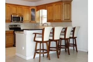 3243 NW 22nd Ave, Oakland Park, FL 33309 Sold 05/22/24