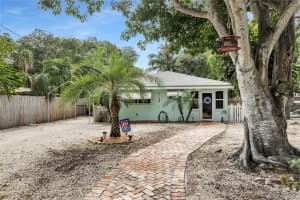 146 Lowe St, Tavernier, FL 33070 Sold 04/15/24