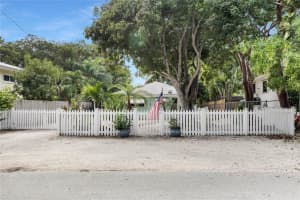146 Lowe St, Tavernier, FL 33070 Sold 04/15/24