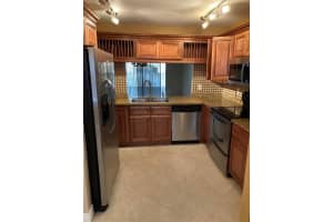 5497 Gate Lake Rd 5497, Tamarac, FL 33319 Sold 05/10/24