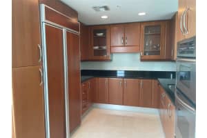 19400 Turnberry Way 1832, Aventura, FL 33180 Sold 06/28/24