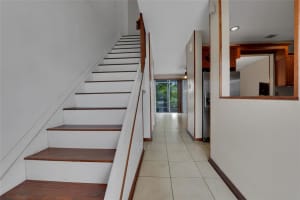 9057 NW 55th Ct, Sunrise, FL 33351 Sold 03/18/24