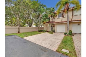 9932 NW 43rd Ter, Doral, FL 33178 Sold 03/13/24