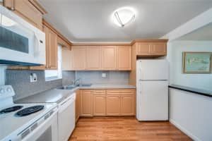 8900 Washington Blvd 404, Pembroke Pines, FL 33025 Sold 08/13/24