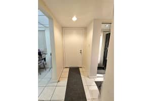 3101 NW 47th Ter 328, Lauderdale Lakes, FL 33319 Sold 04/05/24
