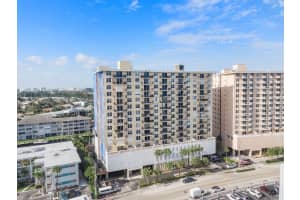 427 Golden Isles Dr 15H, Hallandale Beach, FL 33009 Sold 03/01/24