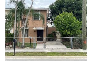 19329 NW 47th Ave, Miami Gardens, FL 33055 Sold 03/05/24