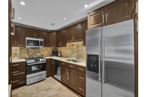 3801 S Ocean Dr 10G, Hollywood, FL 33019 Sold 07/19/24