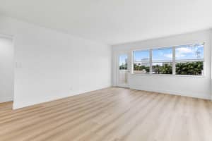 401 Golden Isles Dr 207, Hallandale Beach, FL 33009 Sold 04/09/24