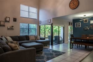 15201 Norfolk Ln, Davie, FL 33331 Sold 07/01/24