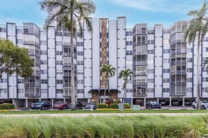 200 Diplomat Pkwy 634, Hallandale Beach, FL 33009 Sold 03/22/24