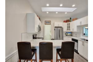 7725 Mansfield Hollow Rd, Delray Beach, FL 33446 Sold 03/11/24