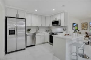 3723 E Valley Green Dr #73, Davie, FL 33328 Sold 03/26/24