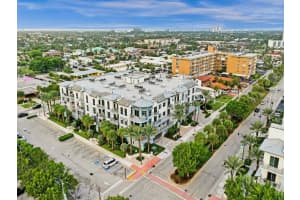 4511 El Mar Dr 210, Lauderdale By The Sea, FL 33308 Sold 05/16/24