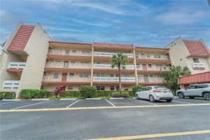 1025 Country Club Dr 103, Margate, FL 33063 Sold 07/31/24