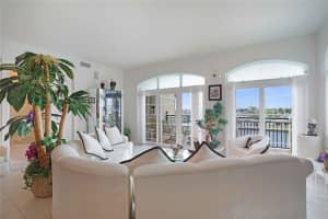 1230 Hillsboro Mile 309, Hillsboro Beach, FL 33062 Sold 05/30/24