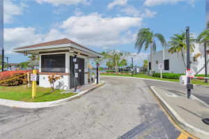 206 Lake Pointe Dr 207, Oakland Park, FL 33309 Sold 03/12/24