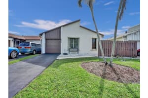 5094 Mirror Lakes Blvd, Boynton Beach, FL 33472 Sold 03/18/24