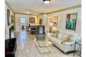 2607 NE 8th Ave 41, Wilton Manors, FL 33334 Sold 04/30/25