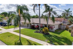 353 NW 42nd Way, Deerfield Beach, FL 33442 Sold 02/29/24
