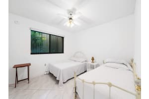 2240 N Cypress Bend Dr 105, Pompano Beach, FL 33069 Sold 09/27/24