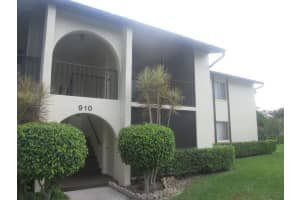 4962 Sable Pine Cir B2, West Palm Beach, FL 33417 Sold 02/29/24
