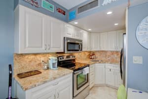 1200 Colonnades Dr 210, Fort Pierce, FL 34949 Sold 03/07/24