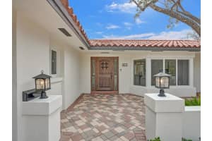 2 Minnetonka Rd, Sea Ranch Lakes, FL 33308 Sold 04/23/24