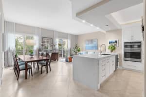 2633 NE 14th Ave 402, Wilton Manors, FL 33334 Sold 03/15/24