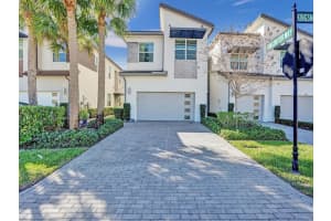 9051 Kingsmoor Way, Lake Worth, FL 33467 Sold 03/06/24