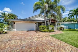 2017 NE 24th St, Wilton Manors, FL 33305 Sold 09/30/24