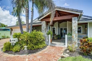 2017 NE 24th St, Wilton Manors, FL 33305 Sold 09/30/24