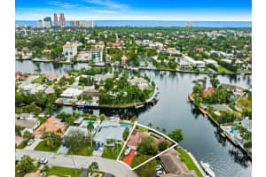 2212 NE 17th Pl, Fort Lauderdale, FL 33305 Sold 03/14/24