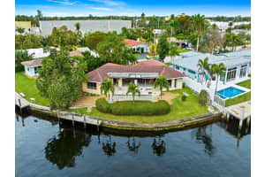 2212 NE 17th Pl, Fort Lauderdale, FL 33305 Sold 03/14/24