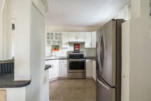 107 Royal Park Dr 3C, Oakland Park, FL 33309 Sold 08/07/24