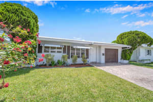 8106 NW 59th Ct, Tamarac, FL 33321 Sold 04/19/24