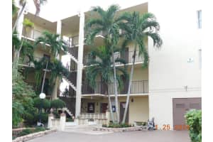 2831 Somerset Dr 403, Lauderdale Lakes, FL 33311 Sold 03/29/24