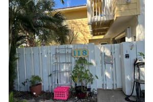 118 Seabreeze Cir 118, Jupiter, FL 33477 Sold 02/22/24